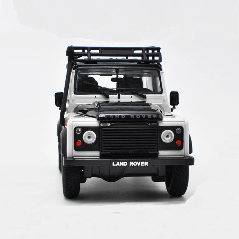 Land Rover Defender chassis 90   1:24