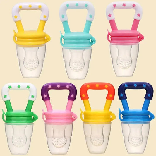 Alimentação segura e prática para o seu bebê com a Chupeta Porta-Frutas