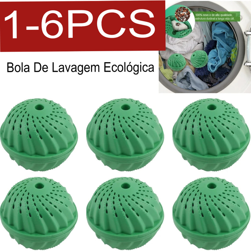 Bolas com "detergente" ecológico para lavar roupas na máquina