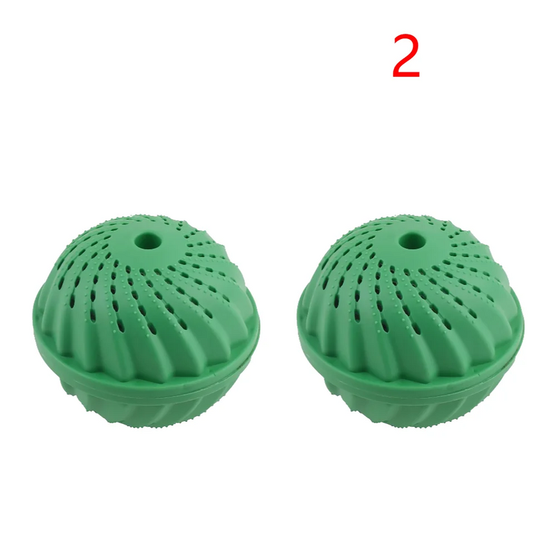 Bolas com "detergente" ecológico para lavar roupas na máquina